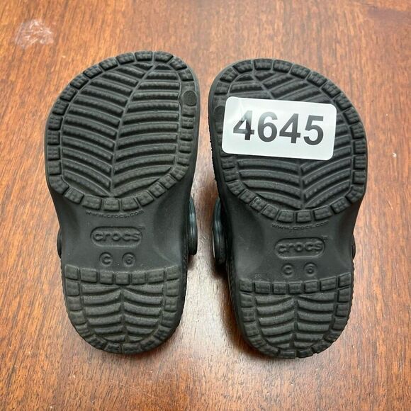 Crocs Classic Clogs Black Baby 6 Rubber Slip on Straps Lightweight Comfort - Picture 5 of 5